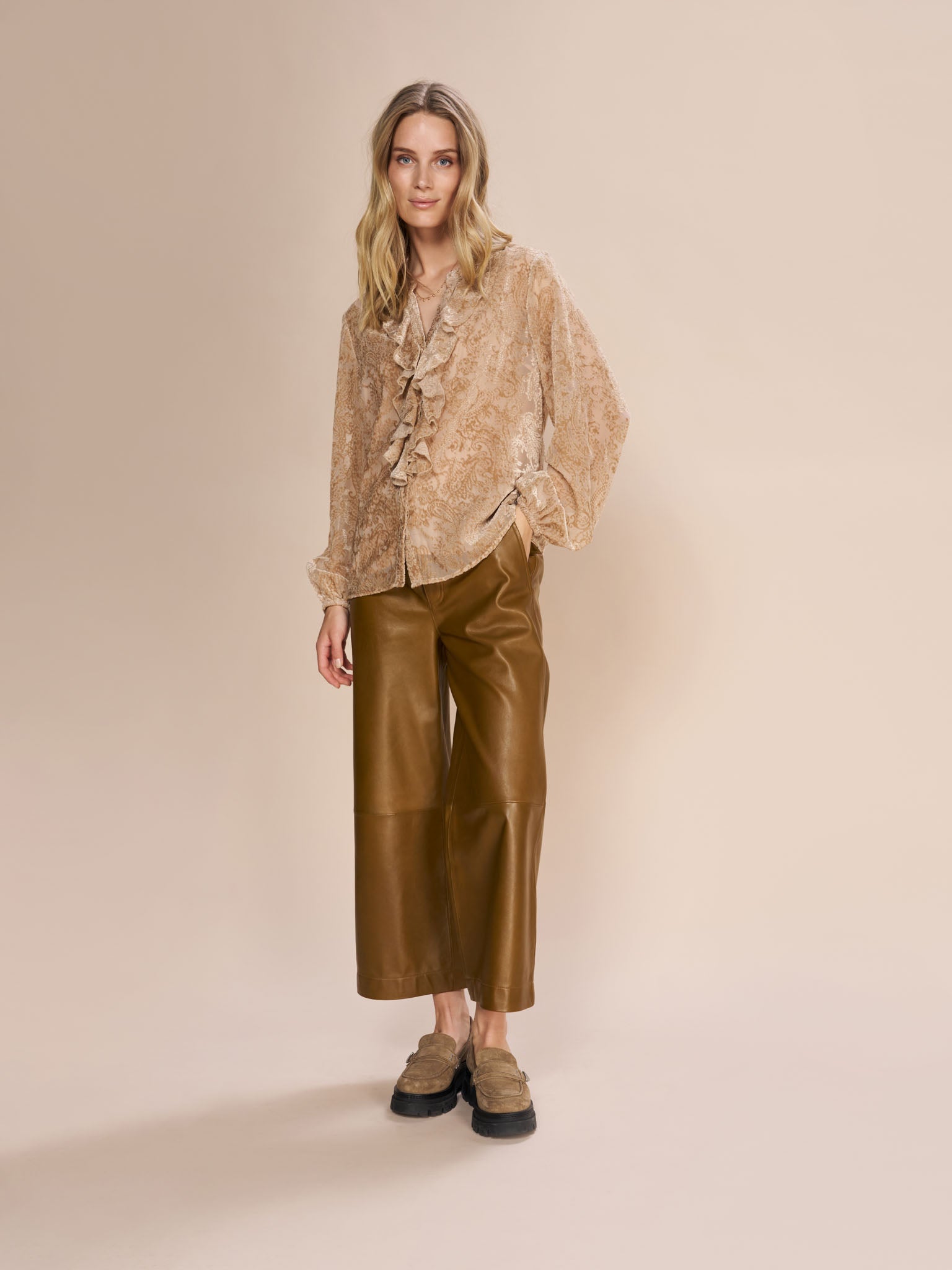 Modelshot / Sesame / Detail